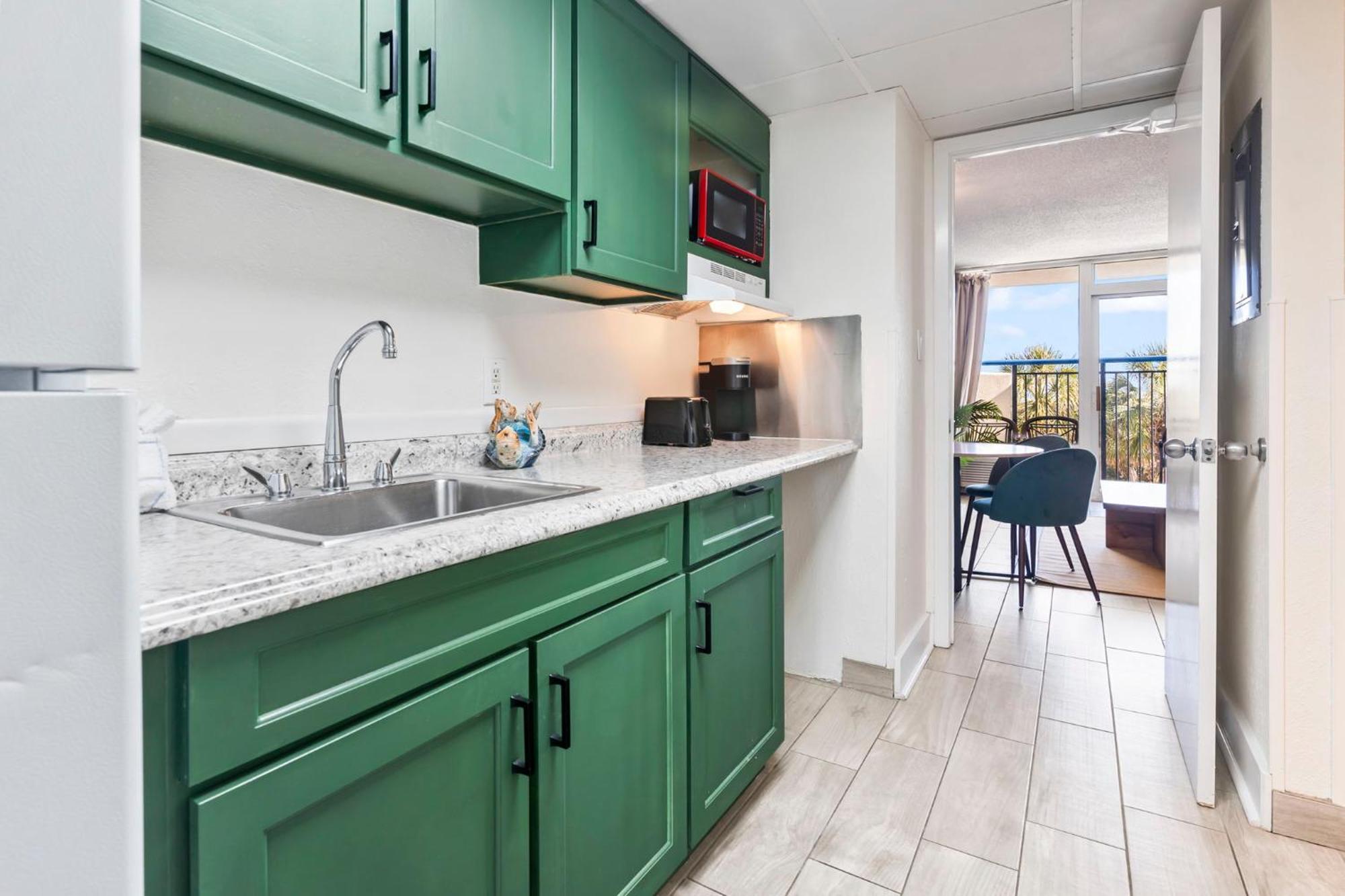 Recently Remodeled Double Queen Condo- Oceanfront Views! Boardwalk 135 Myrtle Beach Eksteriør bilde
